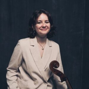 Laura van der Heijden with cello